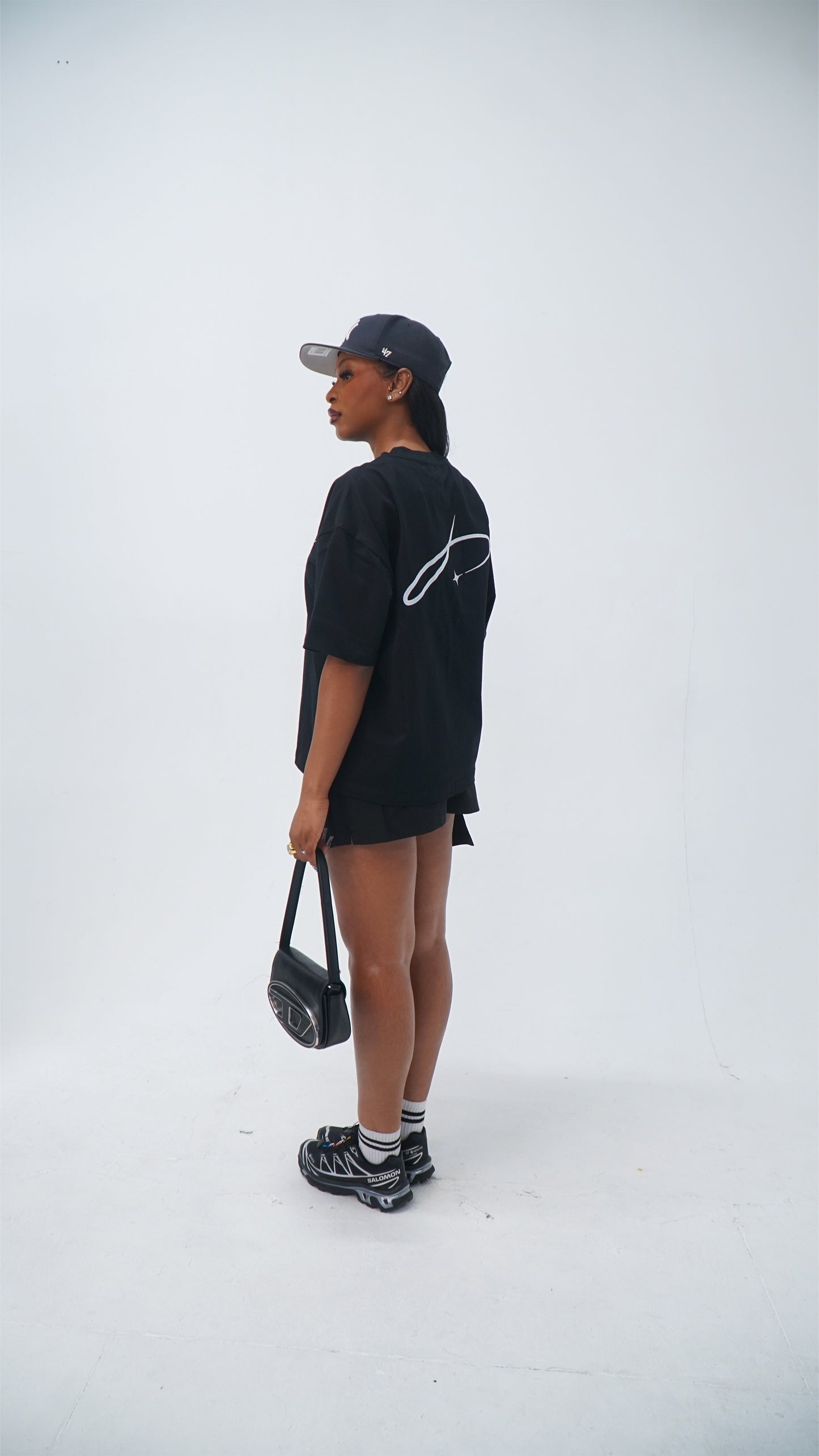 Basics Heavy Weight Tee - Black/White