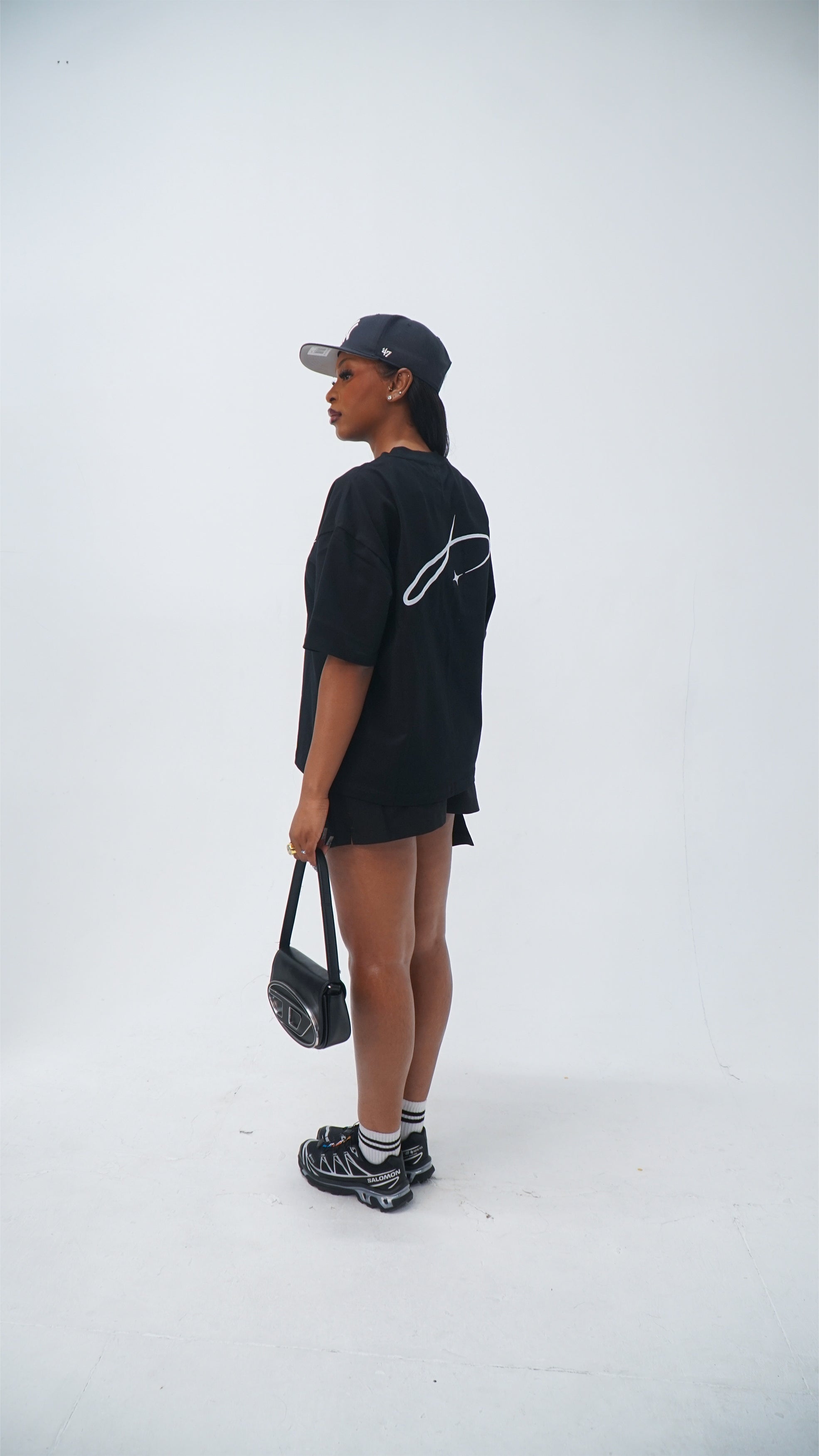 Basics Heavy Weight Tee - Black/White
