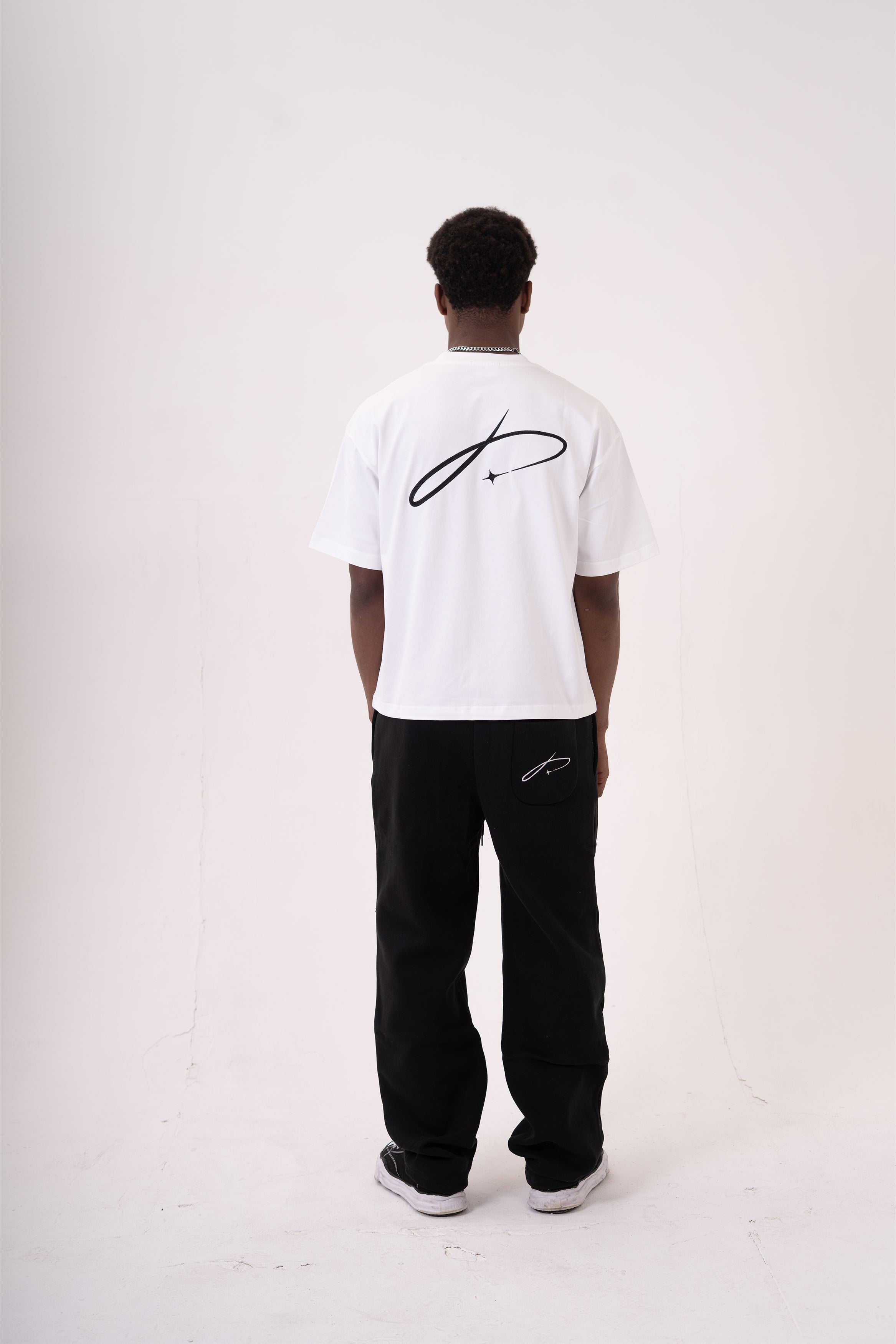Basics Heavy Weight Tee - White/Black
